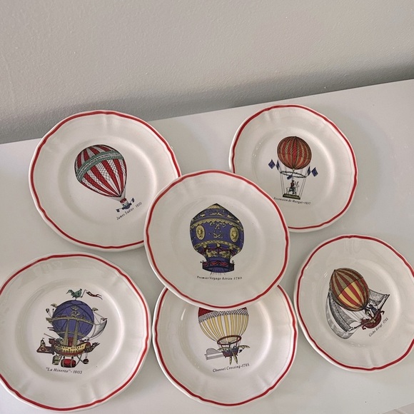 Vintage set of 6 Hand painted Ceramic Hot Air Ballon Plates Longchamp France - Picture 2 of 9
